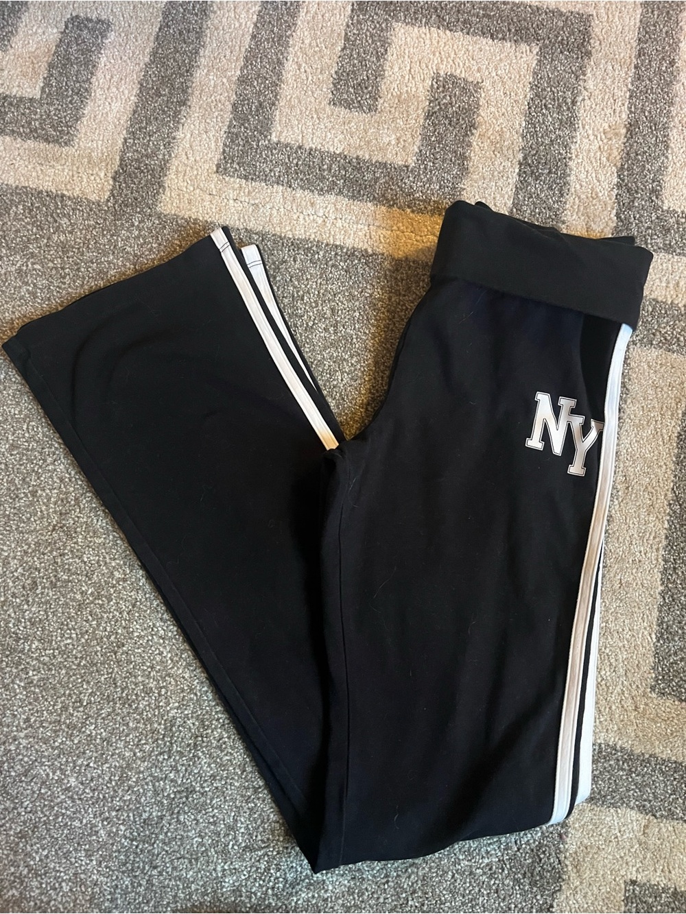 Aeropostale Black yoga pants with White Side Stripes and NY Patch